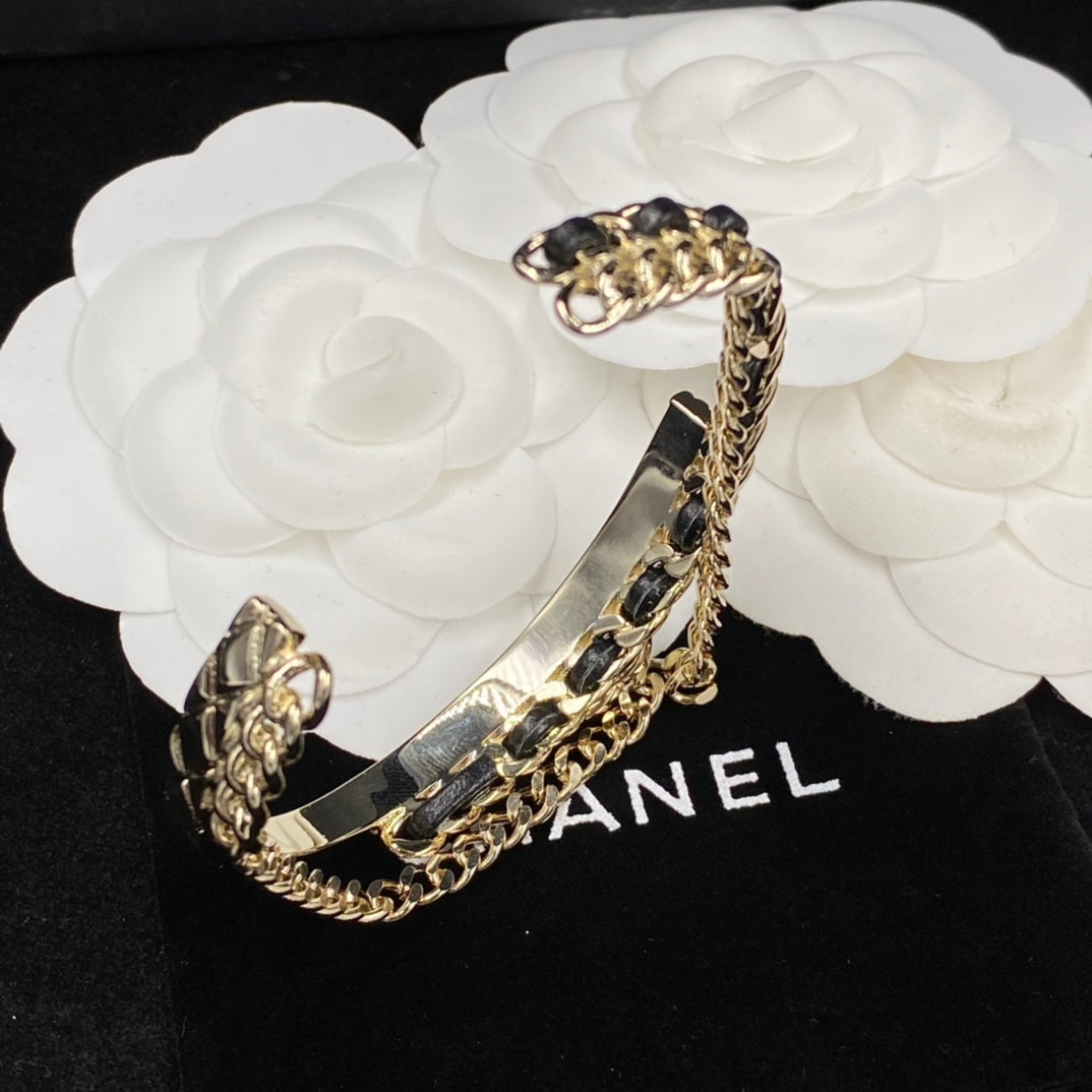 1NC199KDE Stylish bracelet