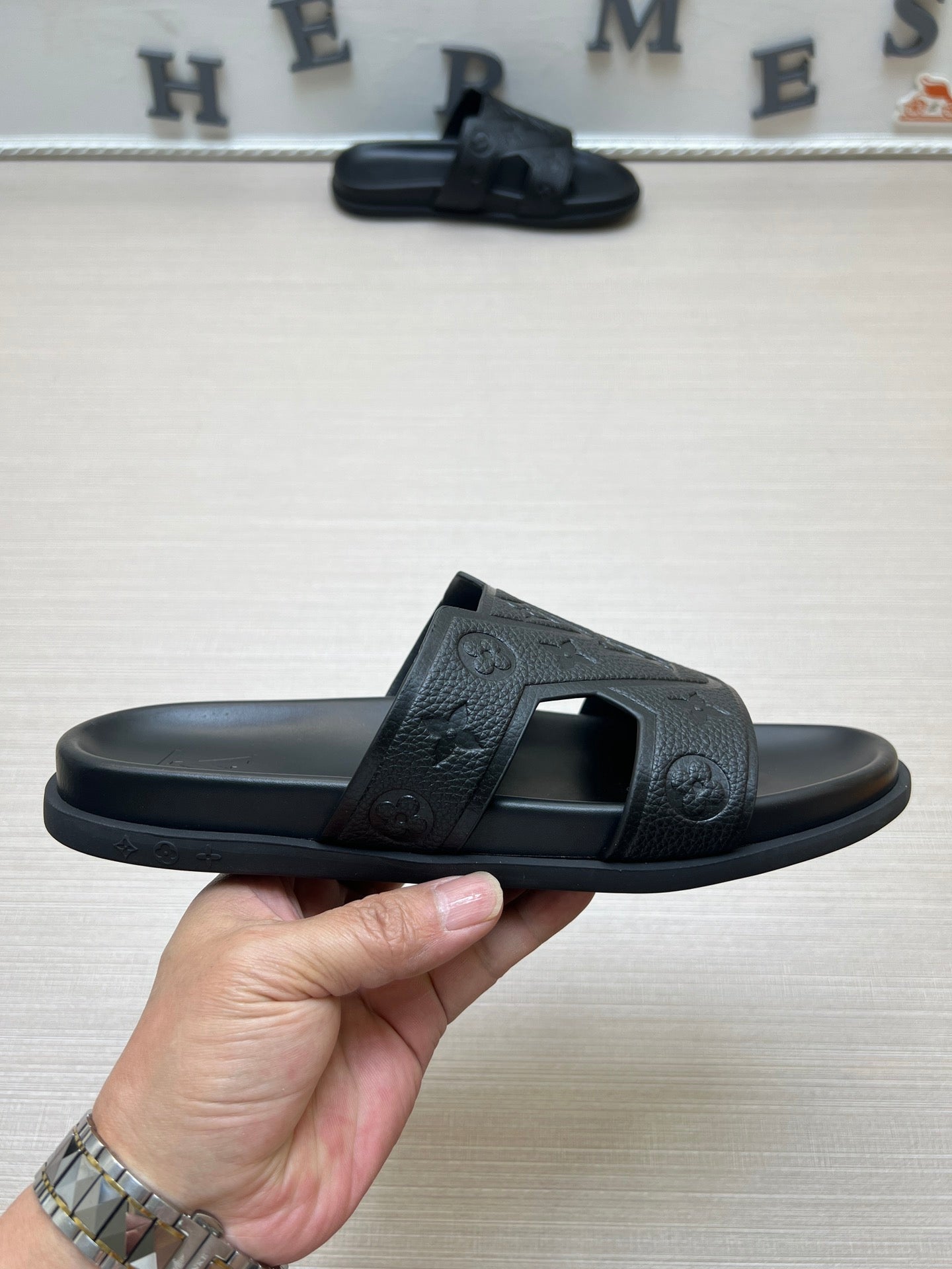54E68ZDE Stylish slippers