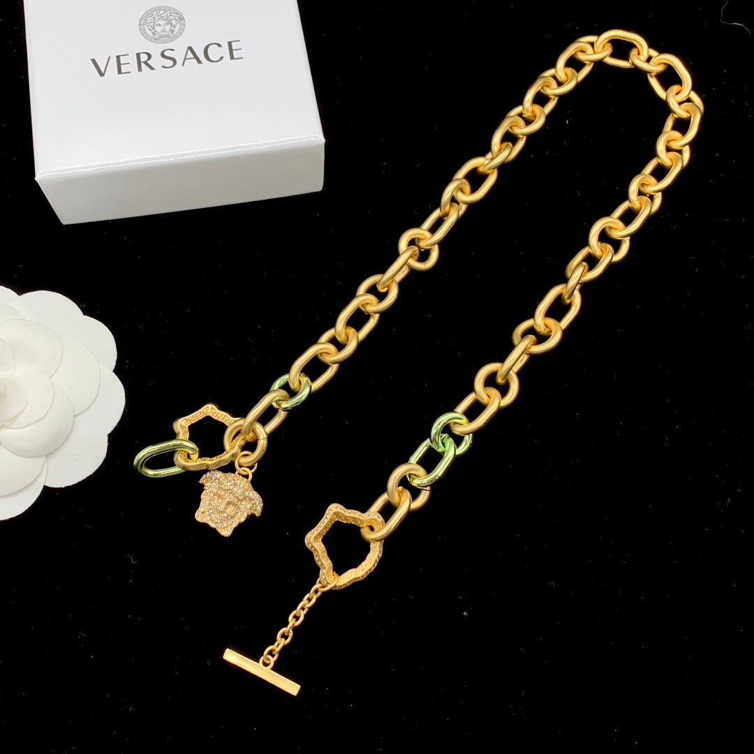 175RV71XDE Stylish Necklace . Bracelets.Earrings .