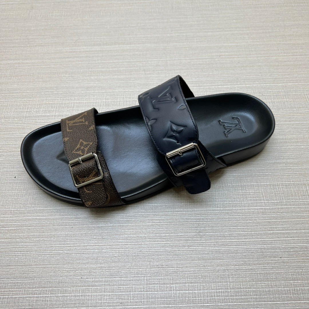 54E87ZDE Stylish slippers