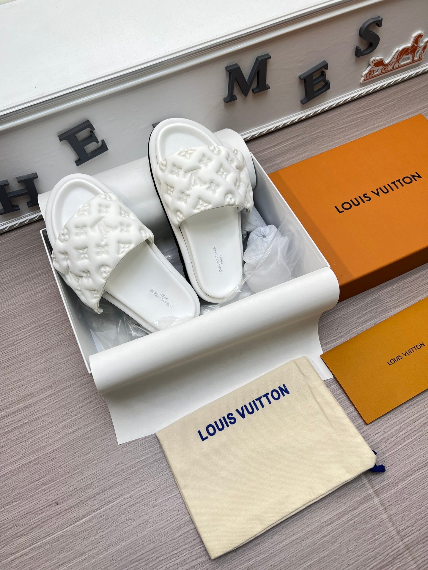 5YE154ZDE Stylish Slippers