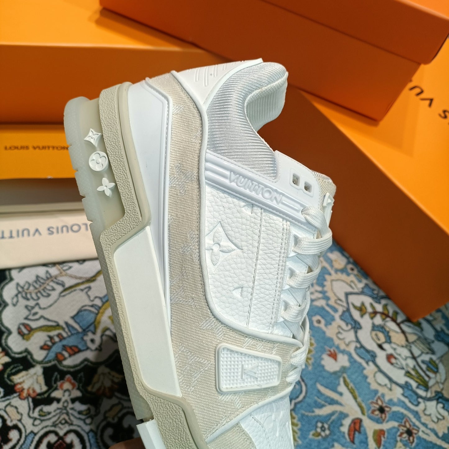 1XE23ZDE Stylish Sneakers