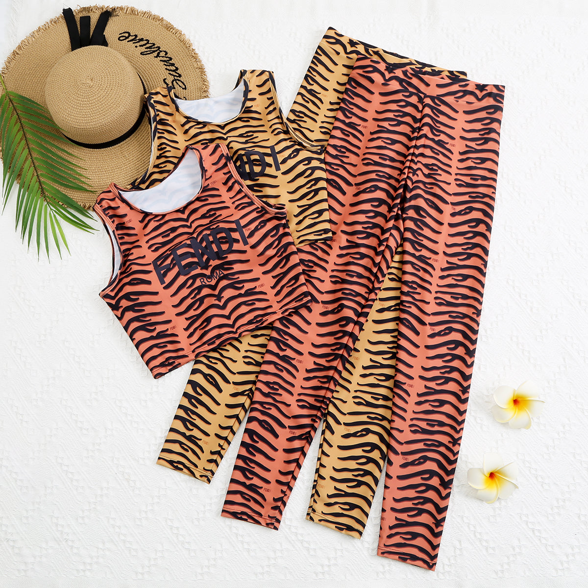 14F84YDE Stylish Long sleeve swimsuit