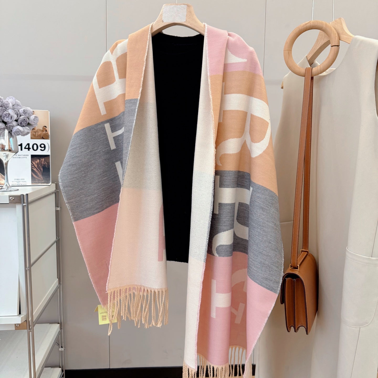 175RR16WDE Stylish Winter Scarves