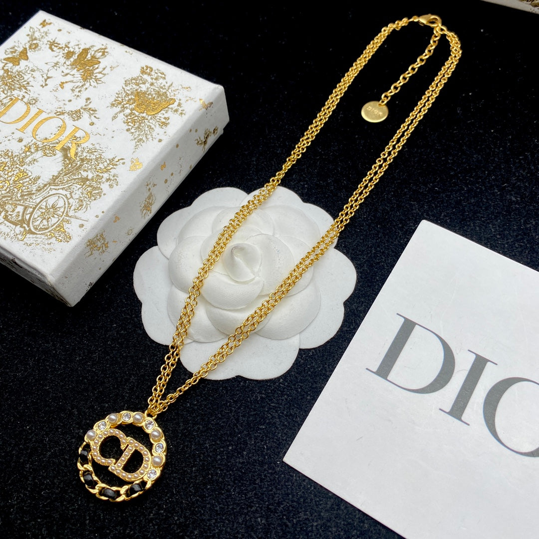 1XA583XDE Stylish Earrings Brooch Bracelets Necklaces