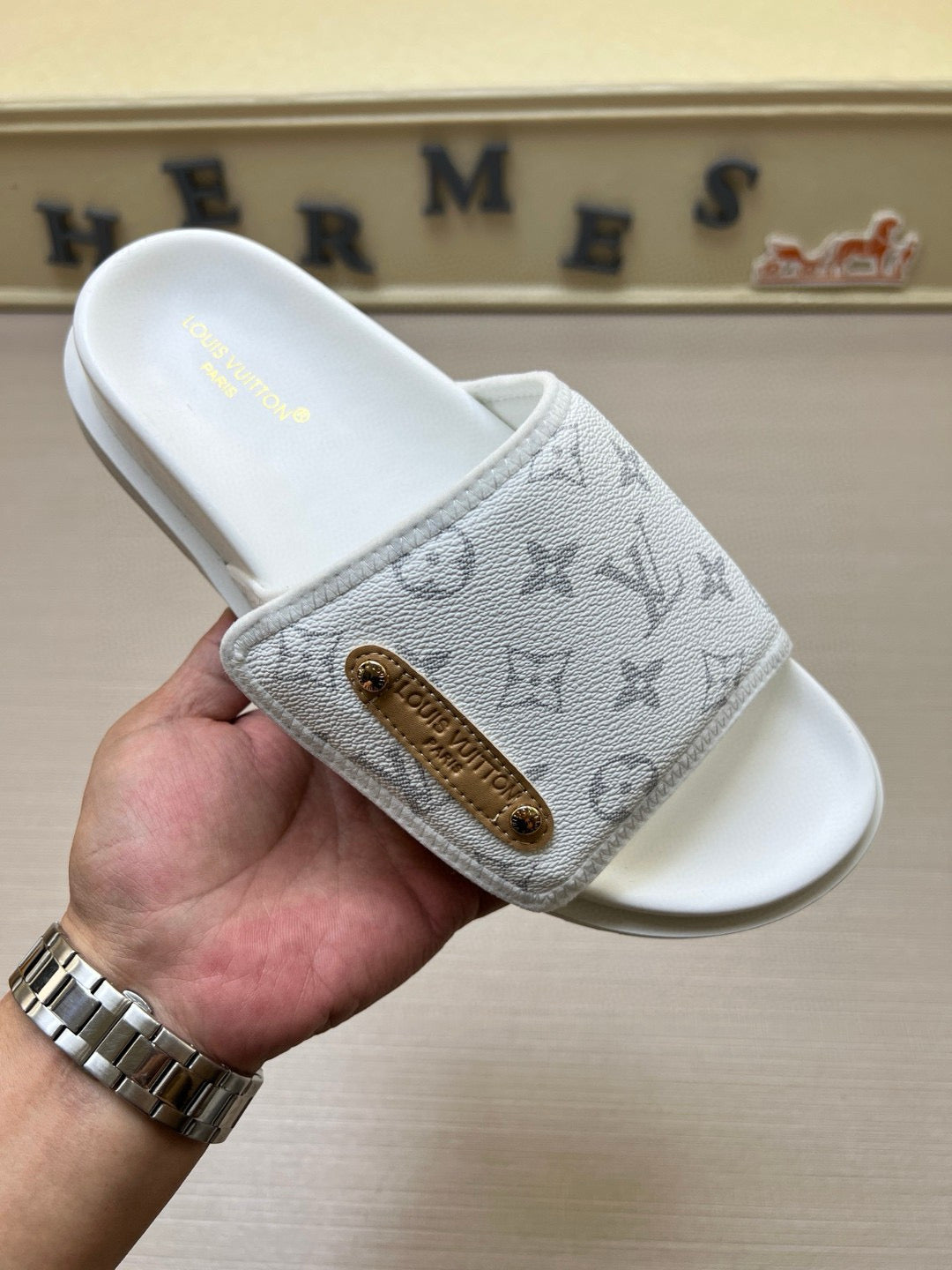 575NE6ZDE Stylish Slippers