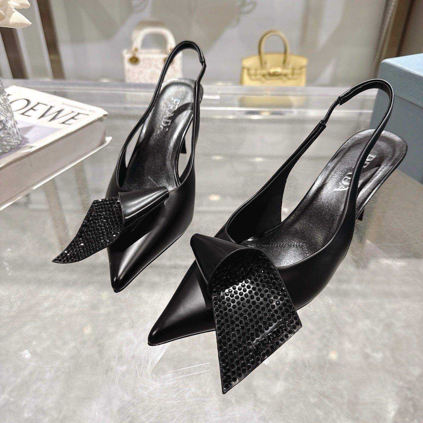 255QP41ZDE Stylish leather High heels