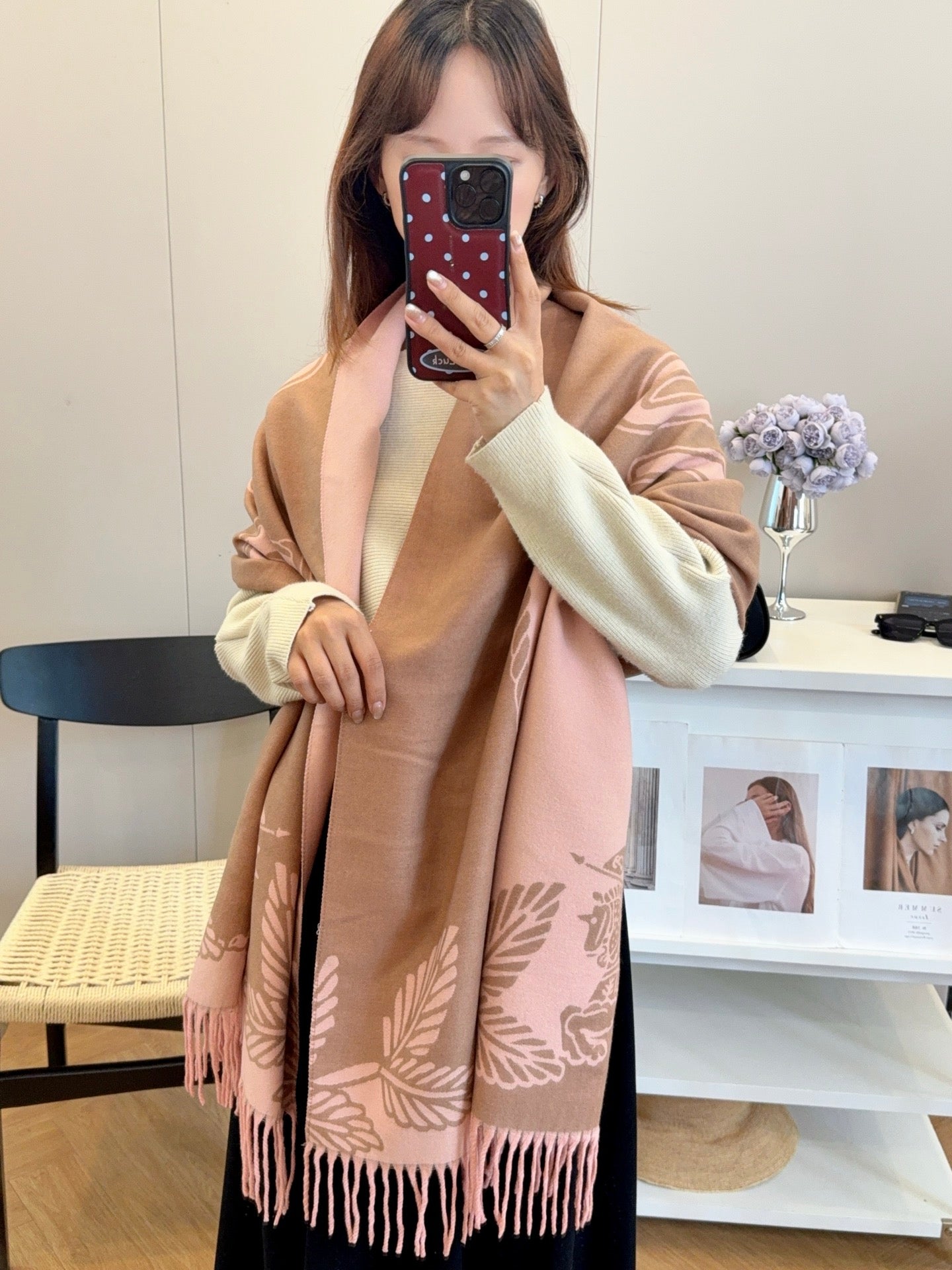 185ZR37WDE Stylish Winter Scarves