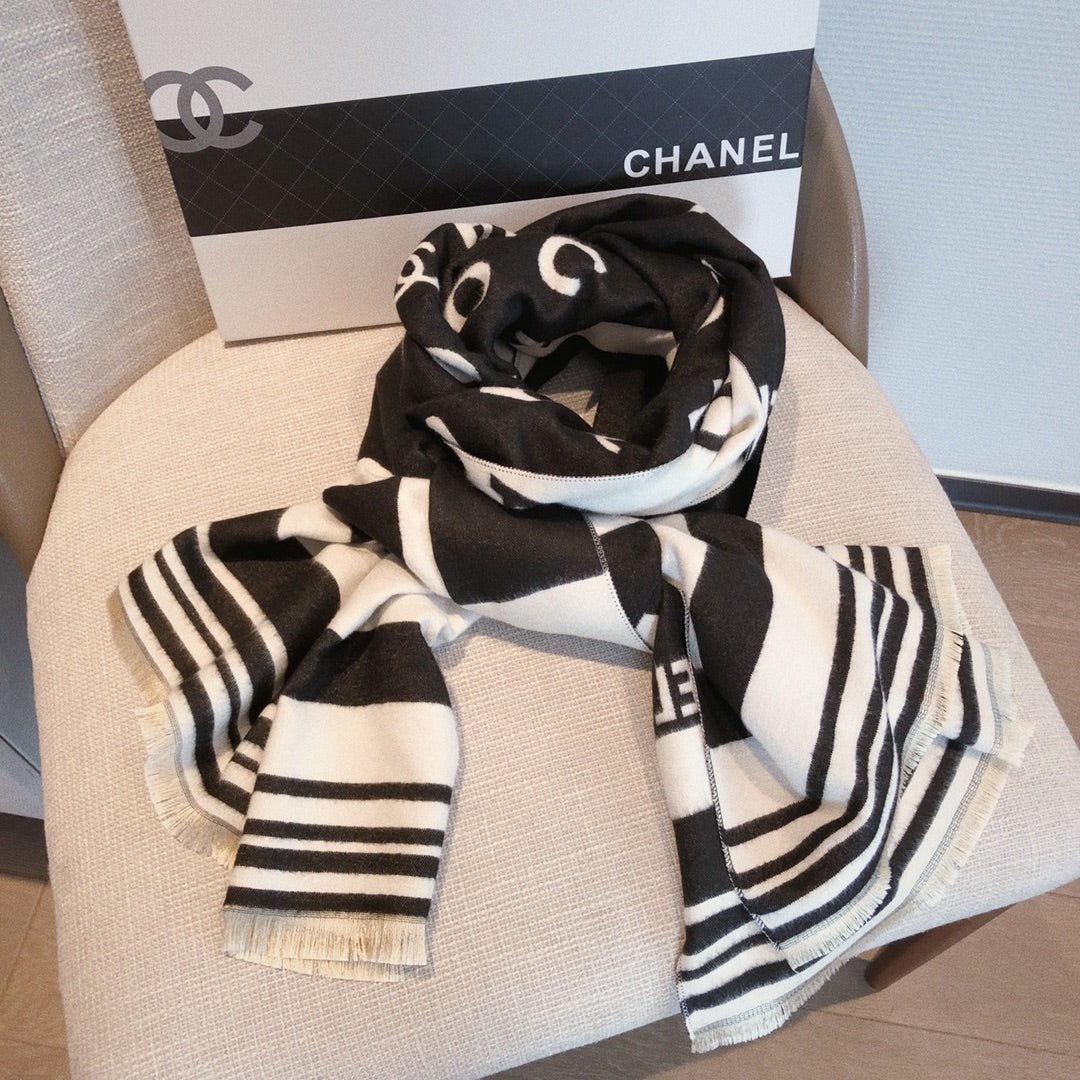 175RC34WDE Stylish Winter Scarves