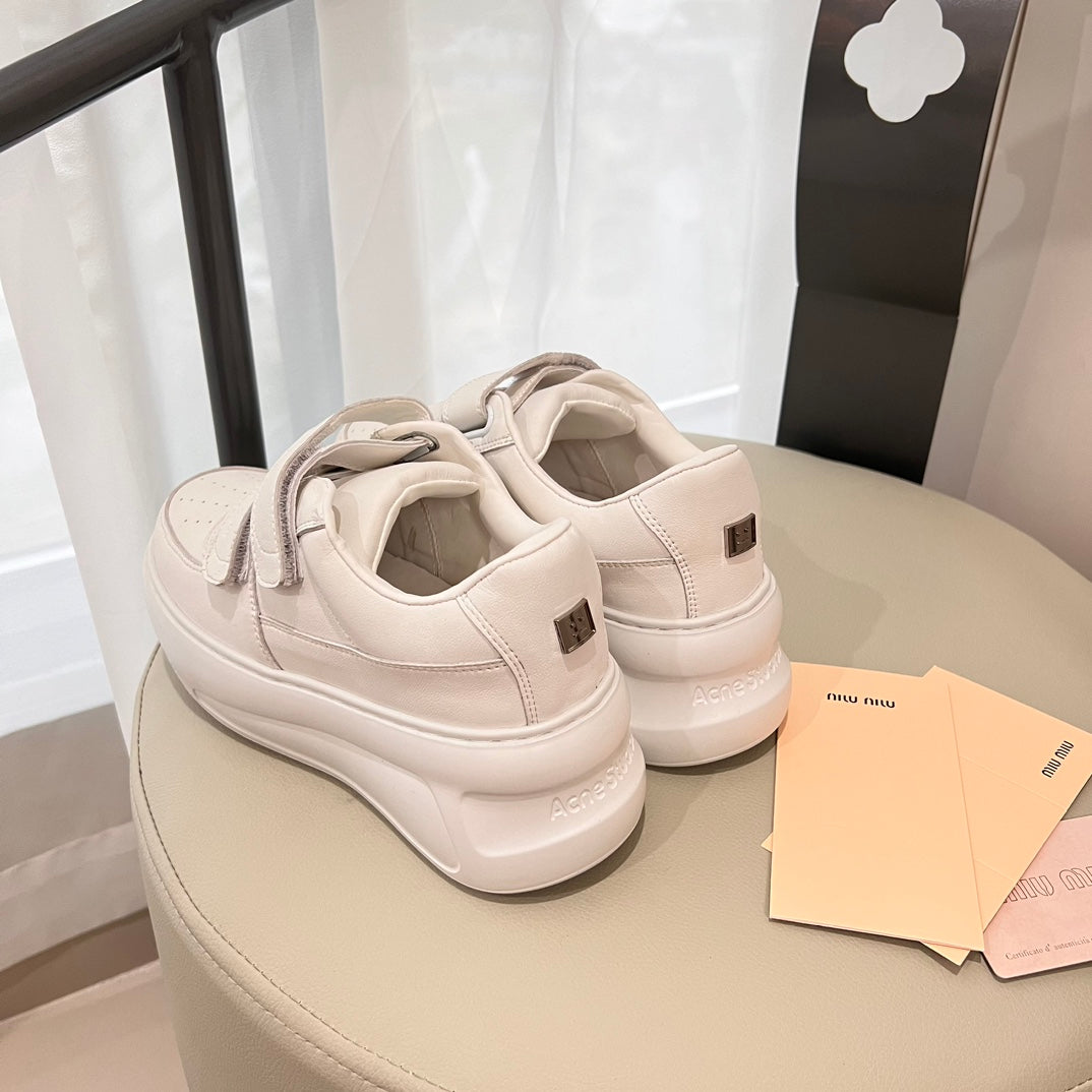 1JA6ZDE Stylish shoes