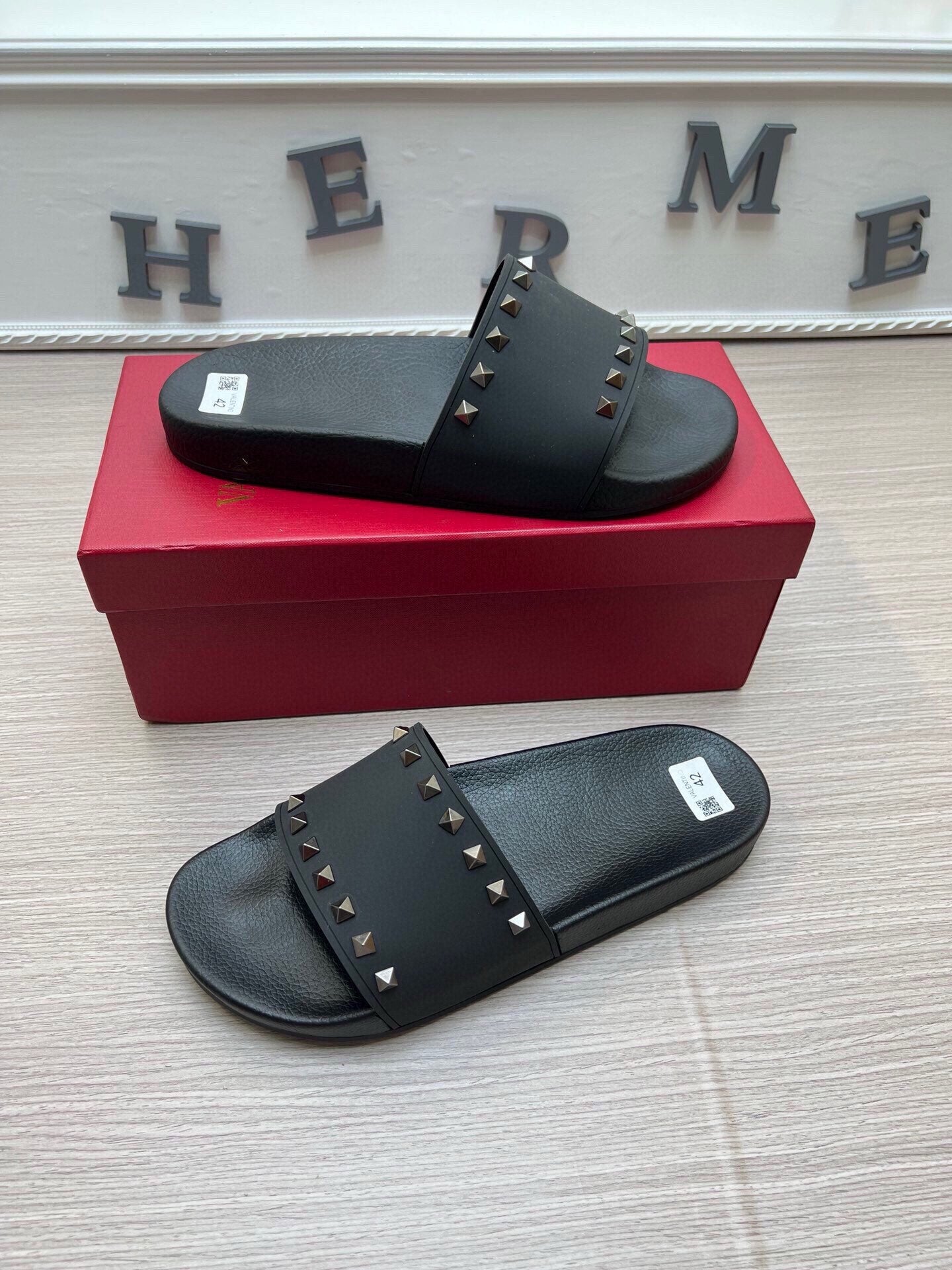 54VL52ZDE Stylish slippers