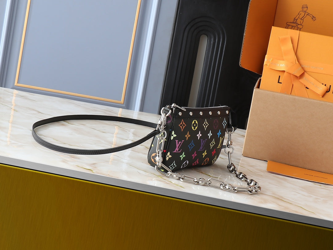 15XE12BDE Stylish leather bag