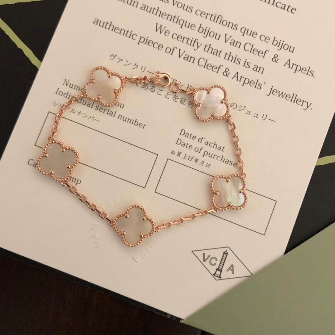 5XVA180KDE Stylish bracelets 5 flowers normal size1.5cm flower