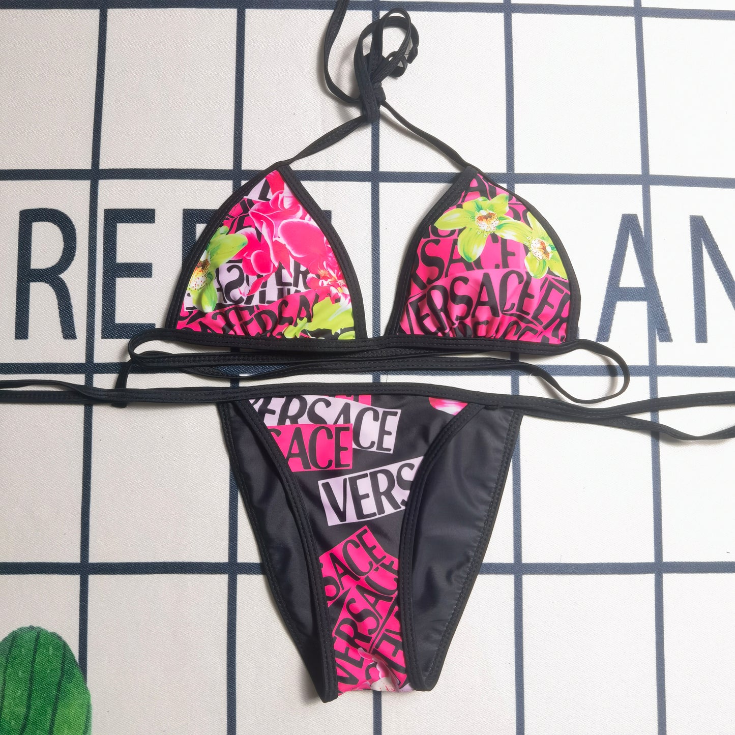 14V1YDE Stylish Bikini swimsuit