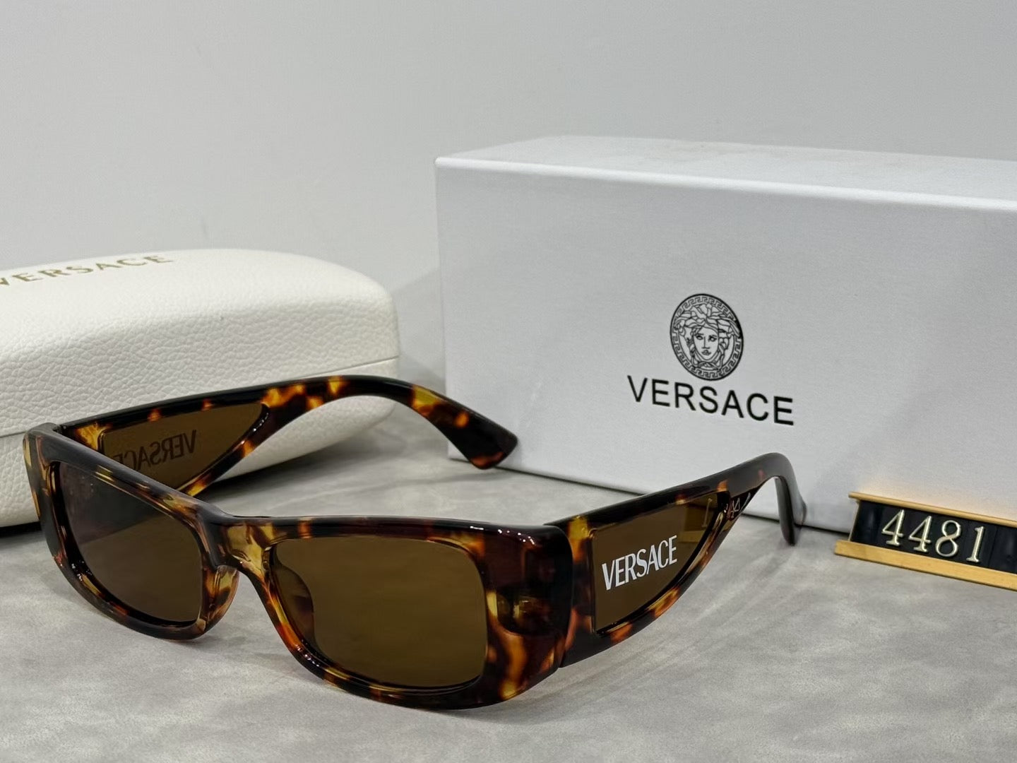 285RV51TDE Stylish Sunglasses