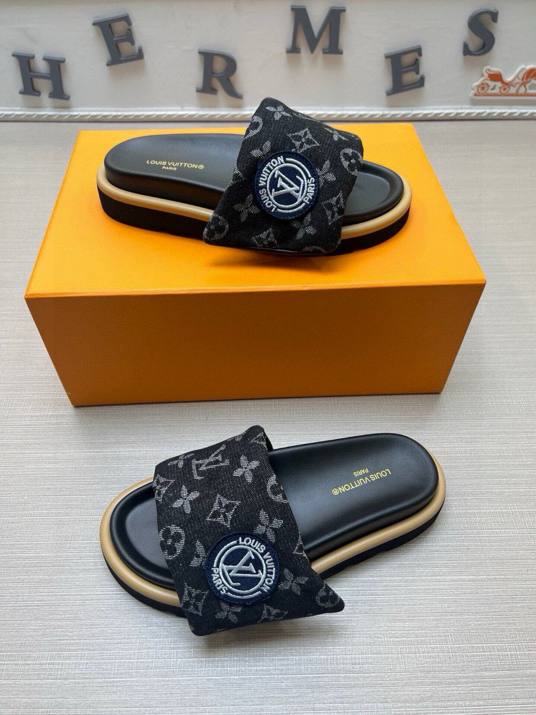 5QE7ZDE Stylish Slippers