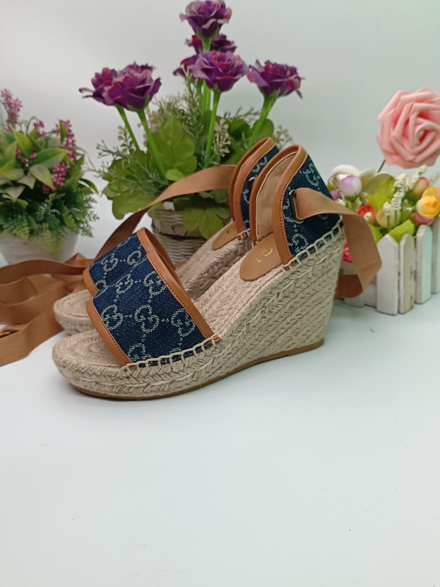 2YB40ZDE Stylish leather High heels