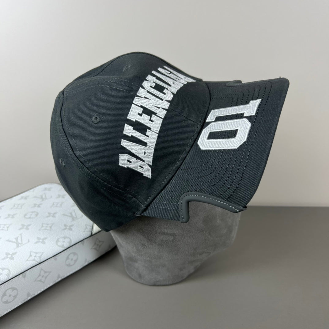 125ZJ525MDE Stylish hats
