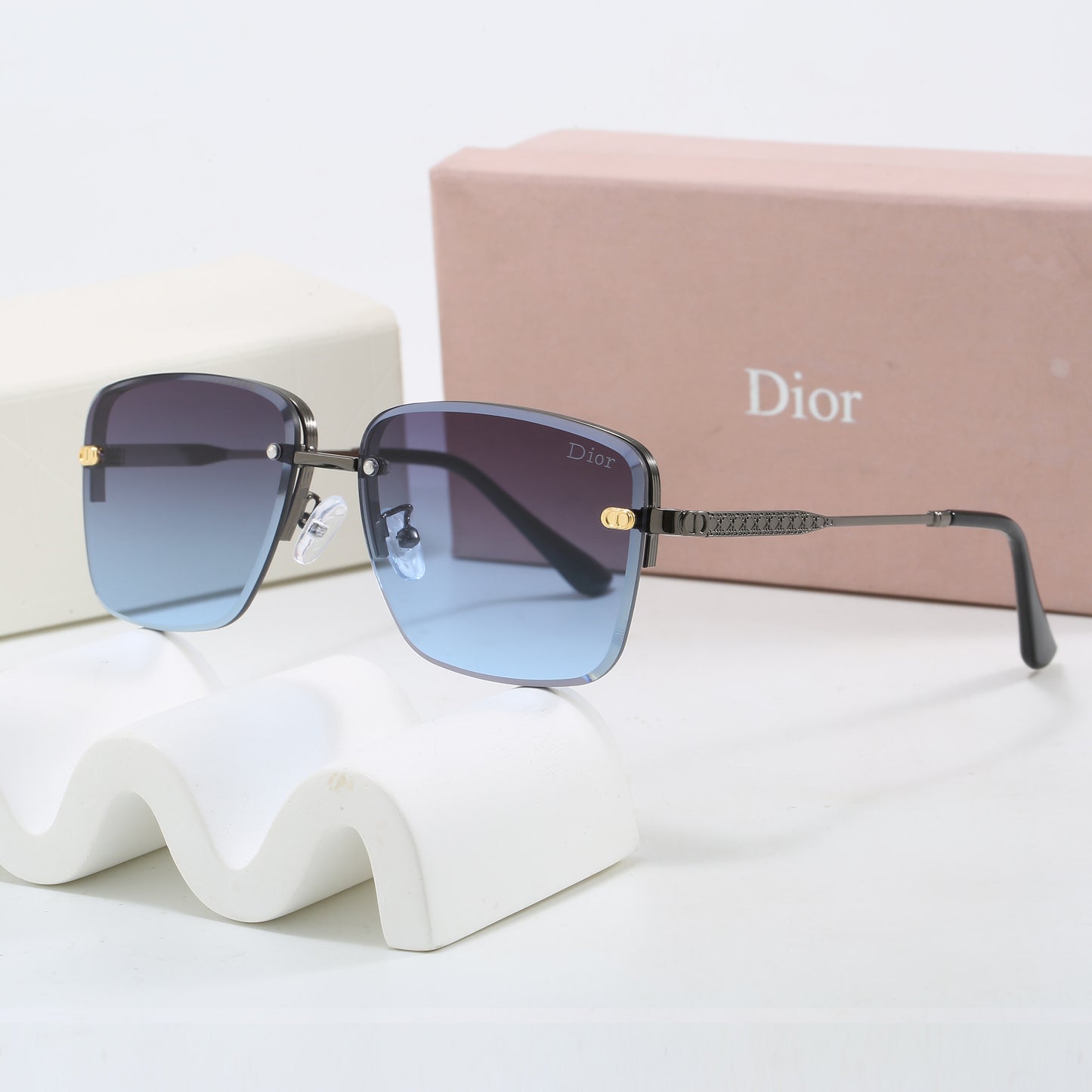 285RD52TDE Stylish Sunglasses
