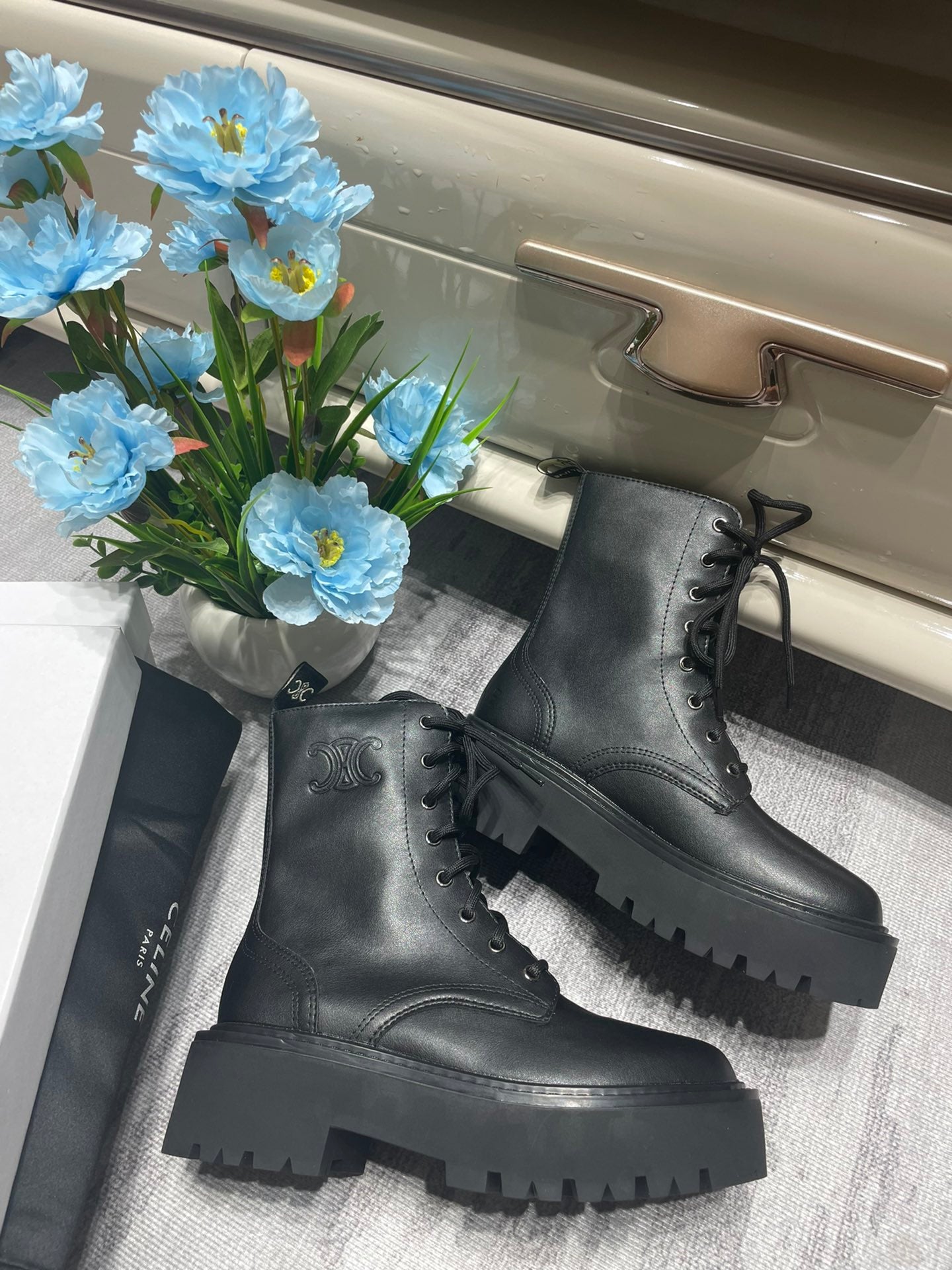 1LCL21ZDE Stylish Boots