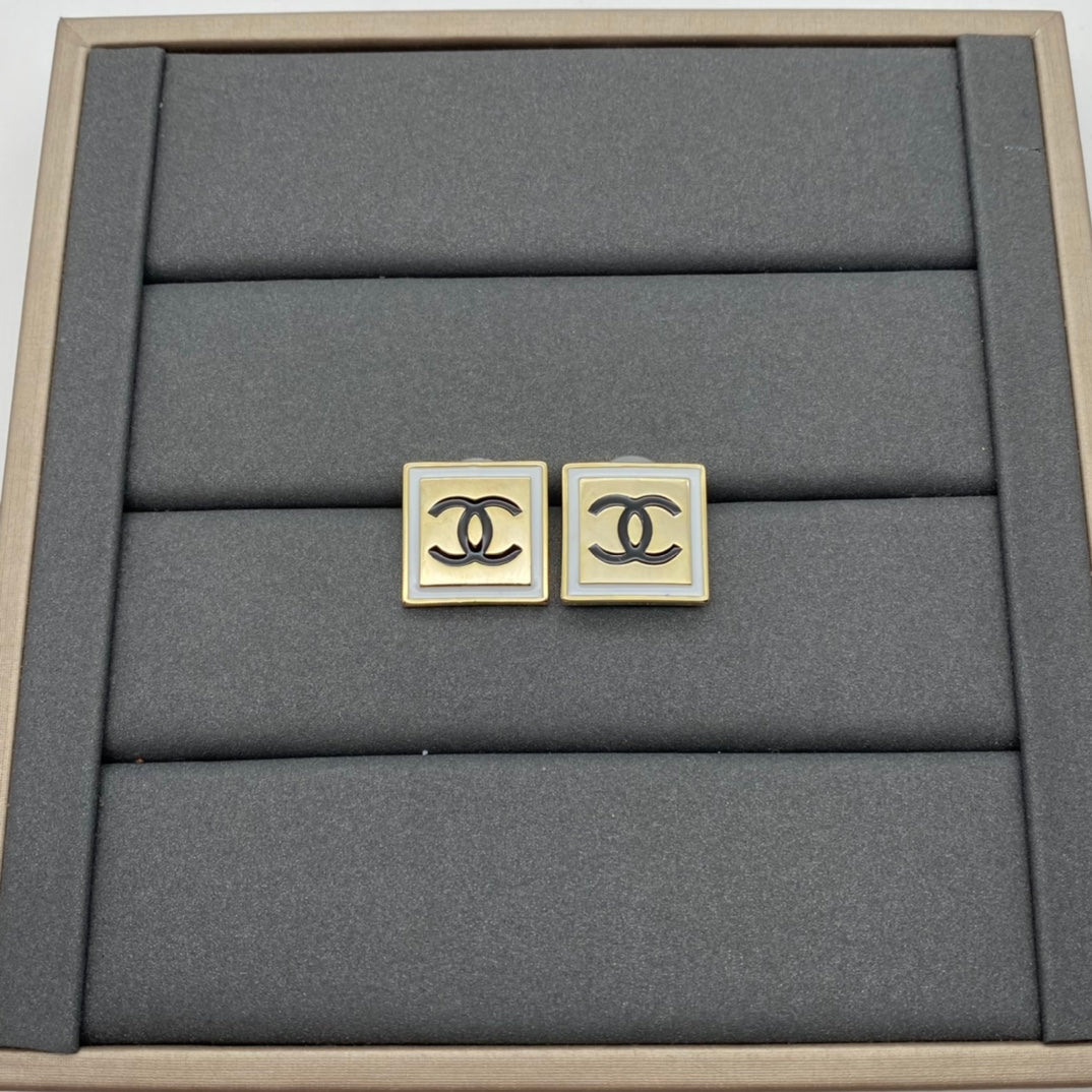 14C377XDE Stylish Earrings Bracelets Necklaces