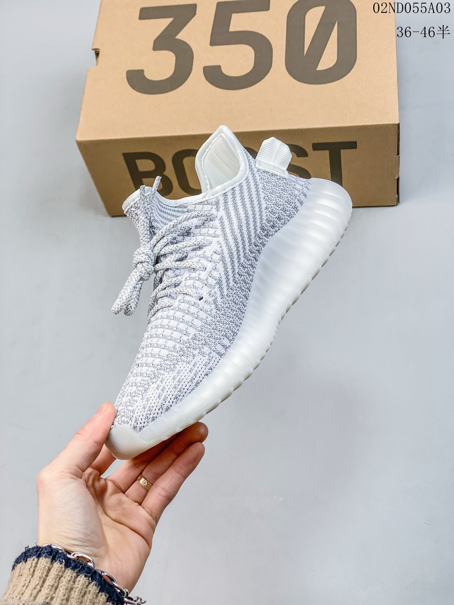 4YA87ZDE Stylish Sneakers (No Box, August-October Big Sale)