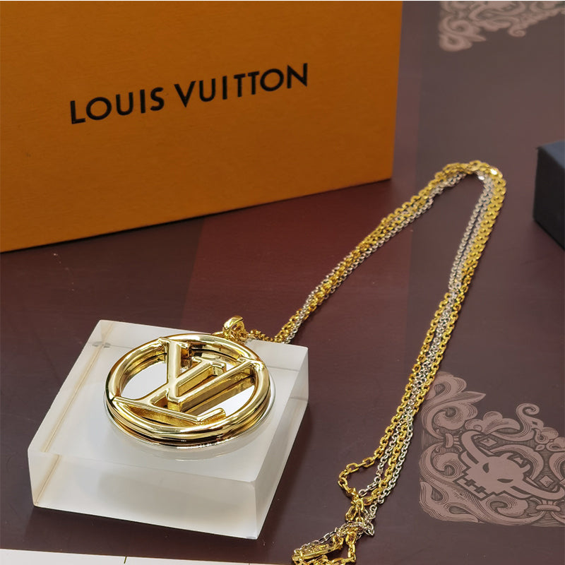 3E654XDE Stylish Necklaces