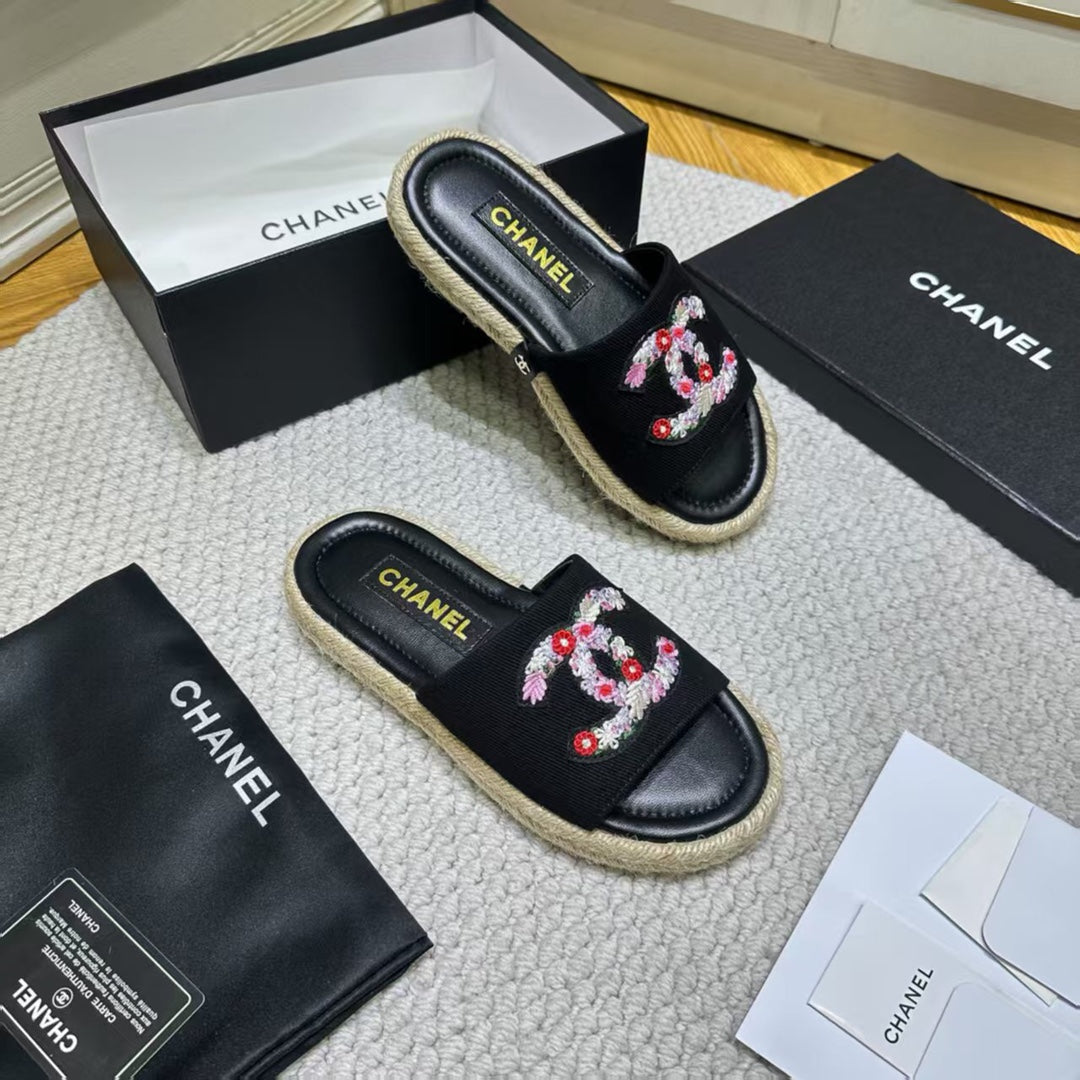 255QC43ZDE Stylish leather shoes