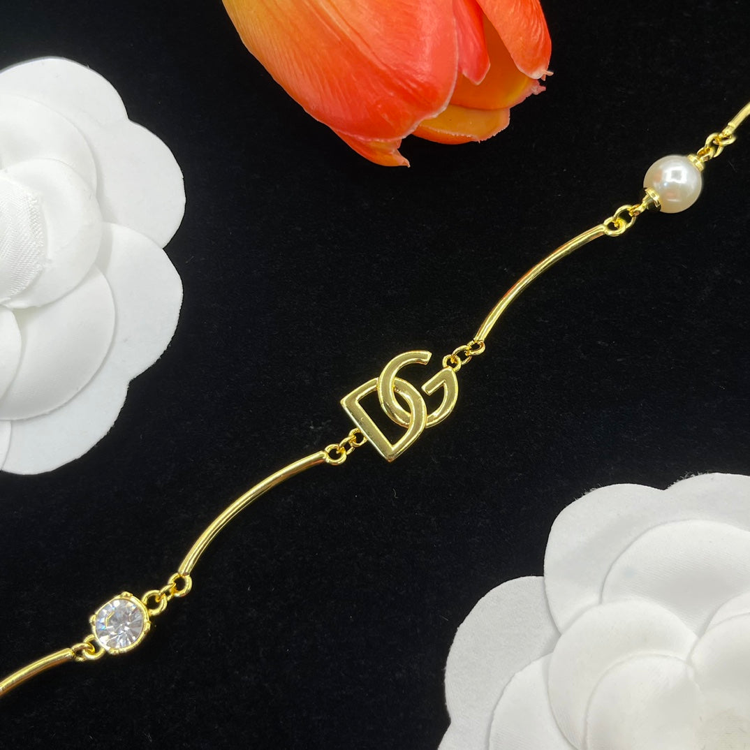14A1045XDE Stylish Necklaces Bracelets