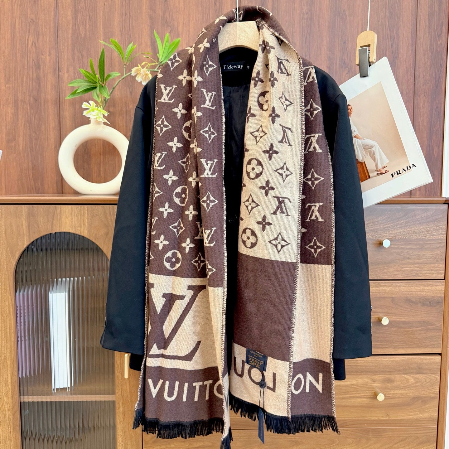175RE40WDE Stylish Winter Scarves