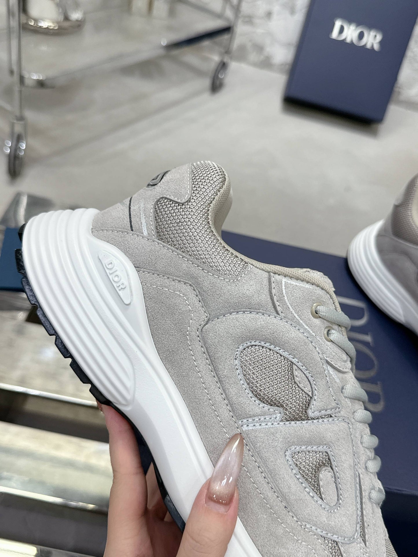 245RD2ZDE Stylish Sneakers
