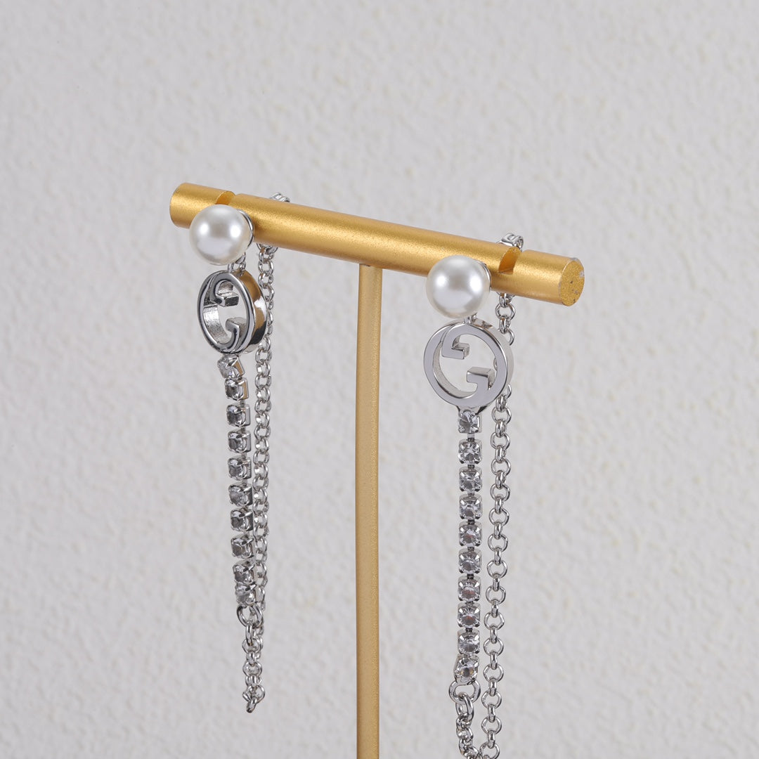 14B1038EDE Stylish Earrings