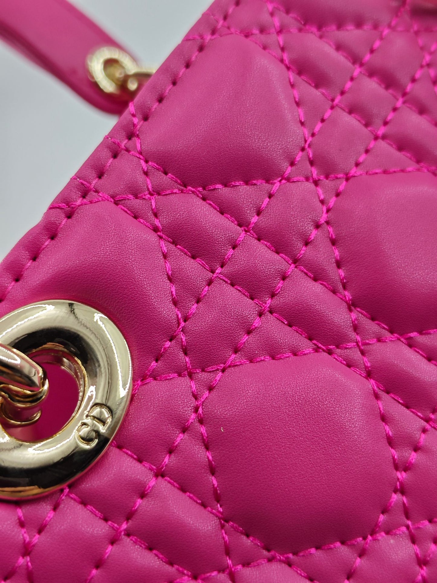 15RD60BDE Stylish leather bag