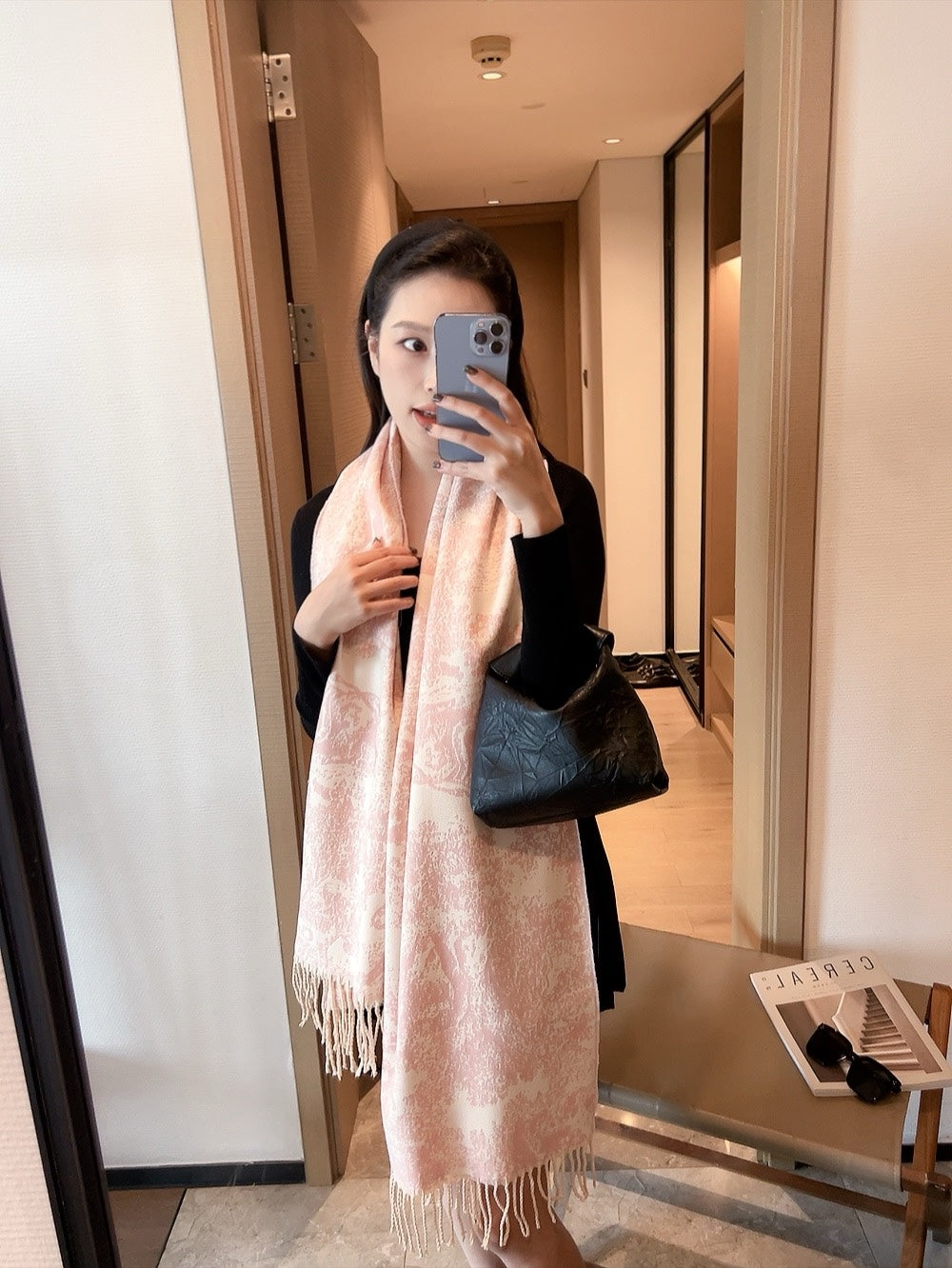 185ZD13WDE Stylish Winter Scarves