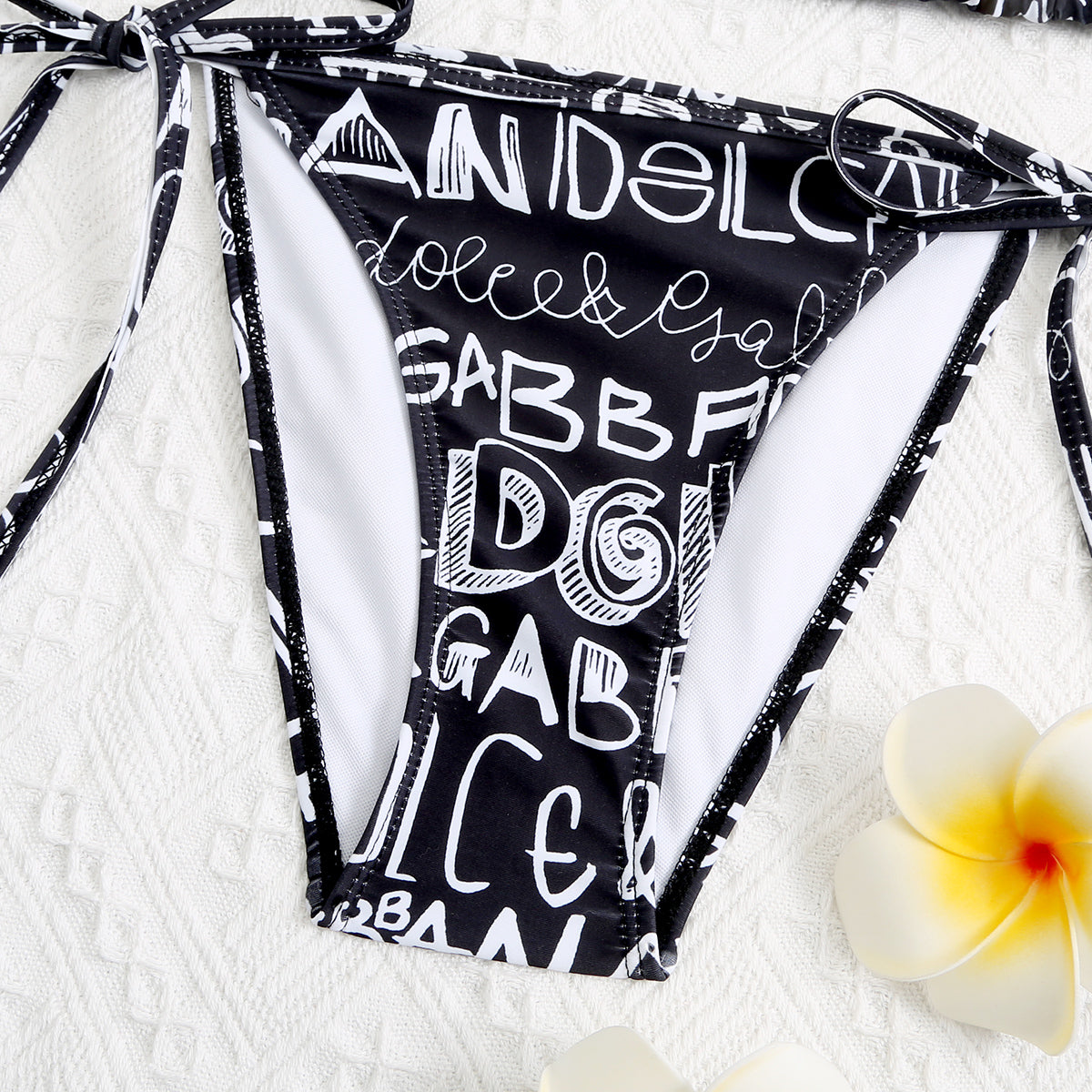 14A43YDE Stylish Bikini swimsuit