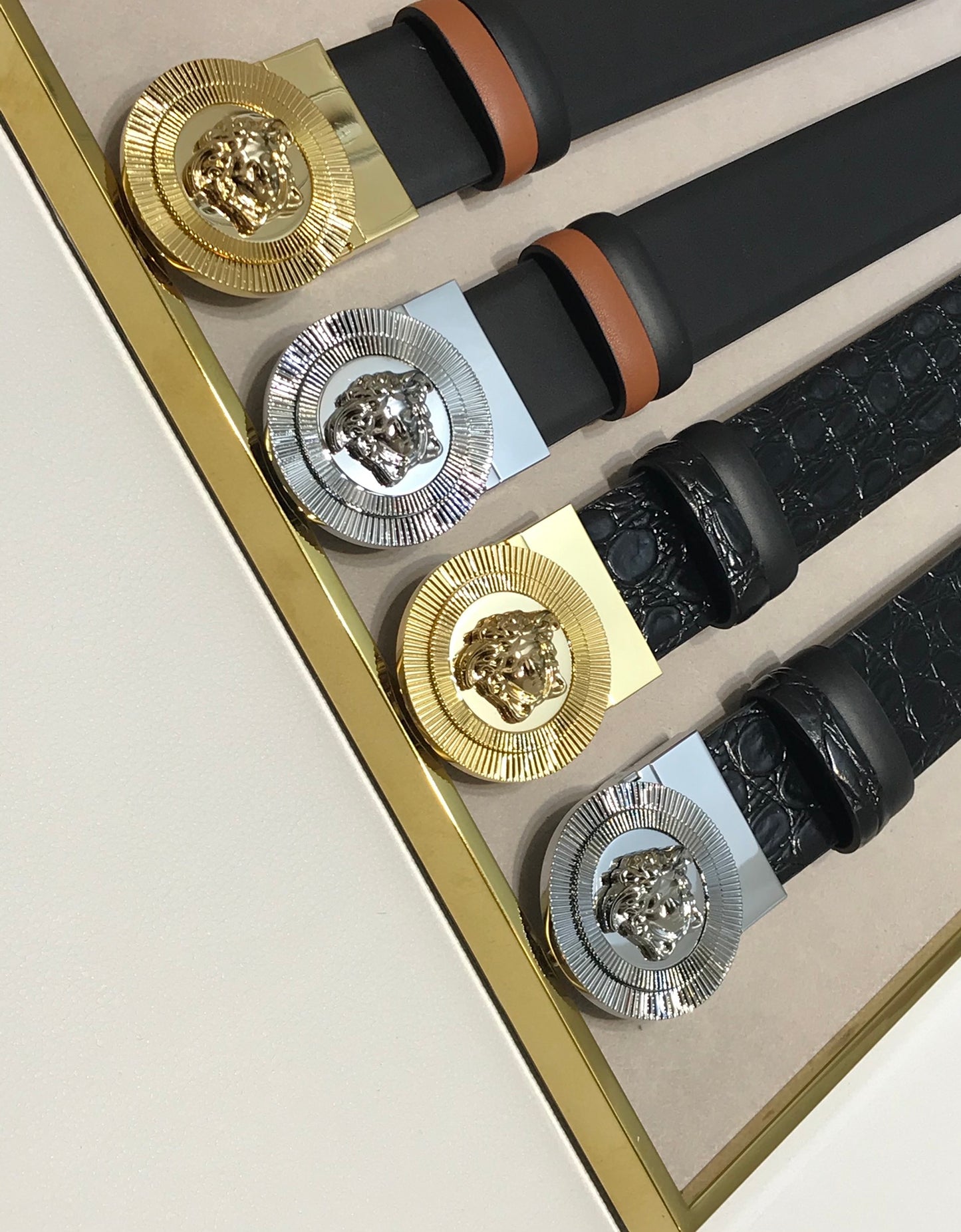 14V90PDE Stylish High quality belt With full package