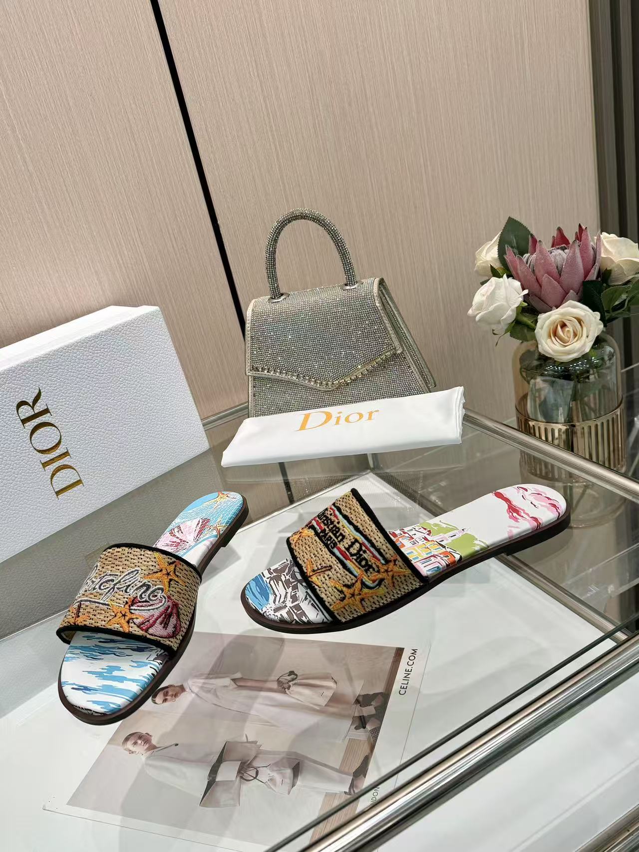285ZD67ZDE Stylish Peather Slippers