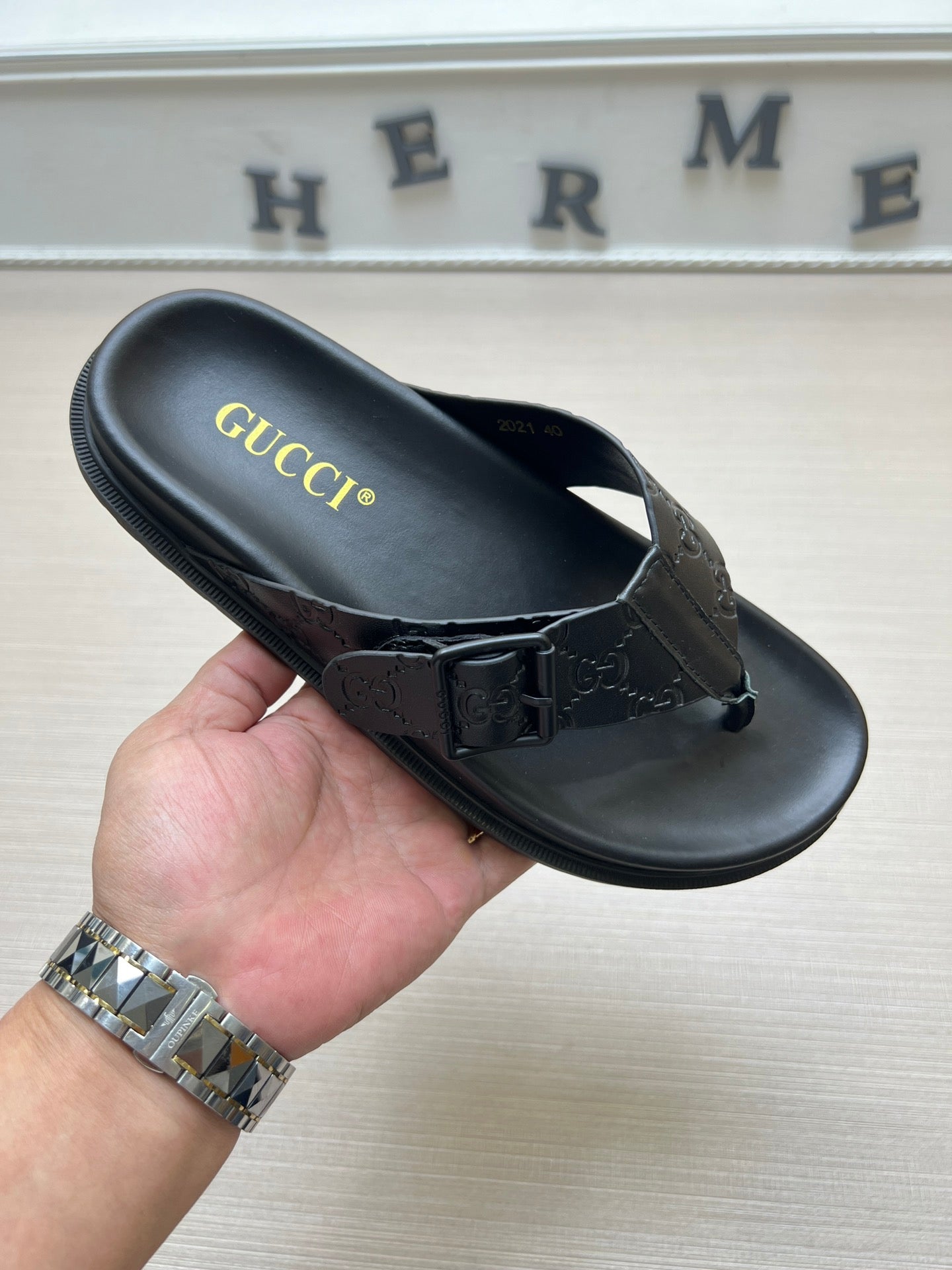 54B91ZDE Stylish slippers