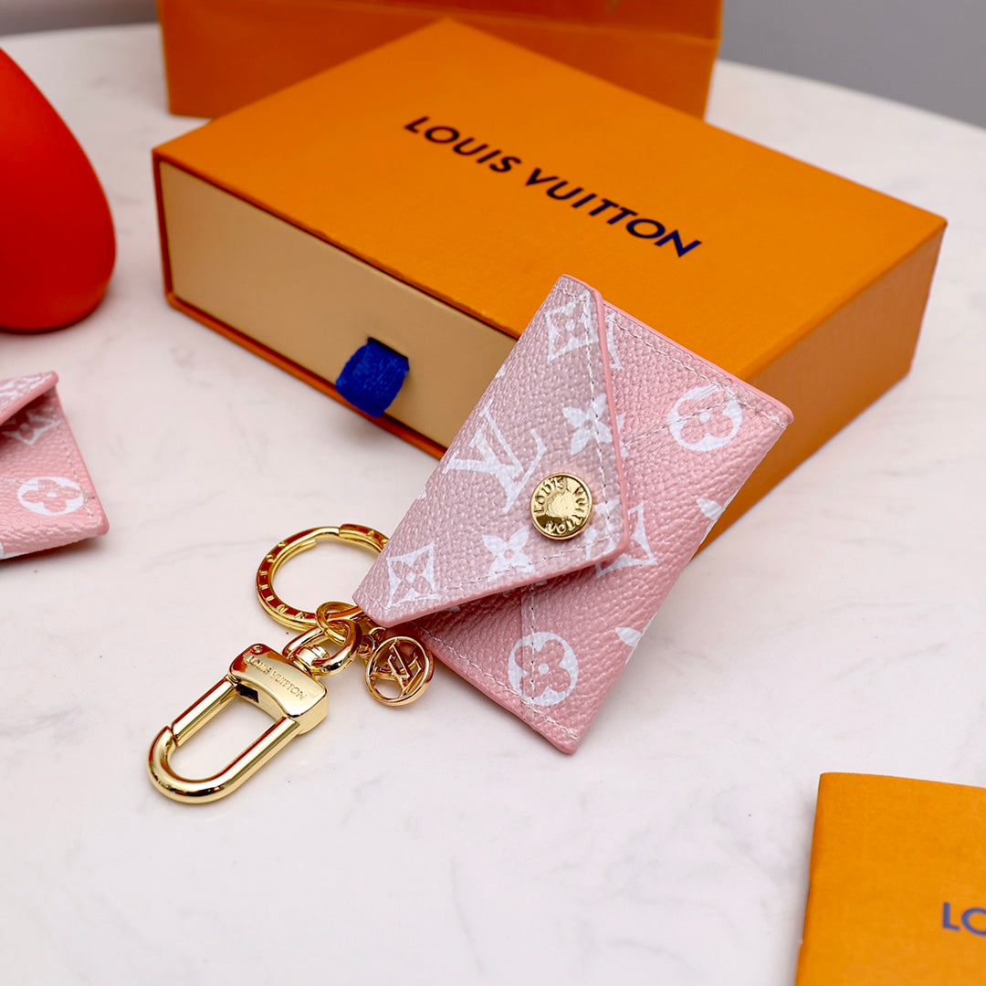 1E2ADE Stylish Keychains