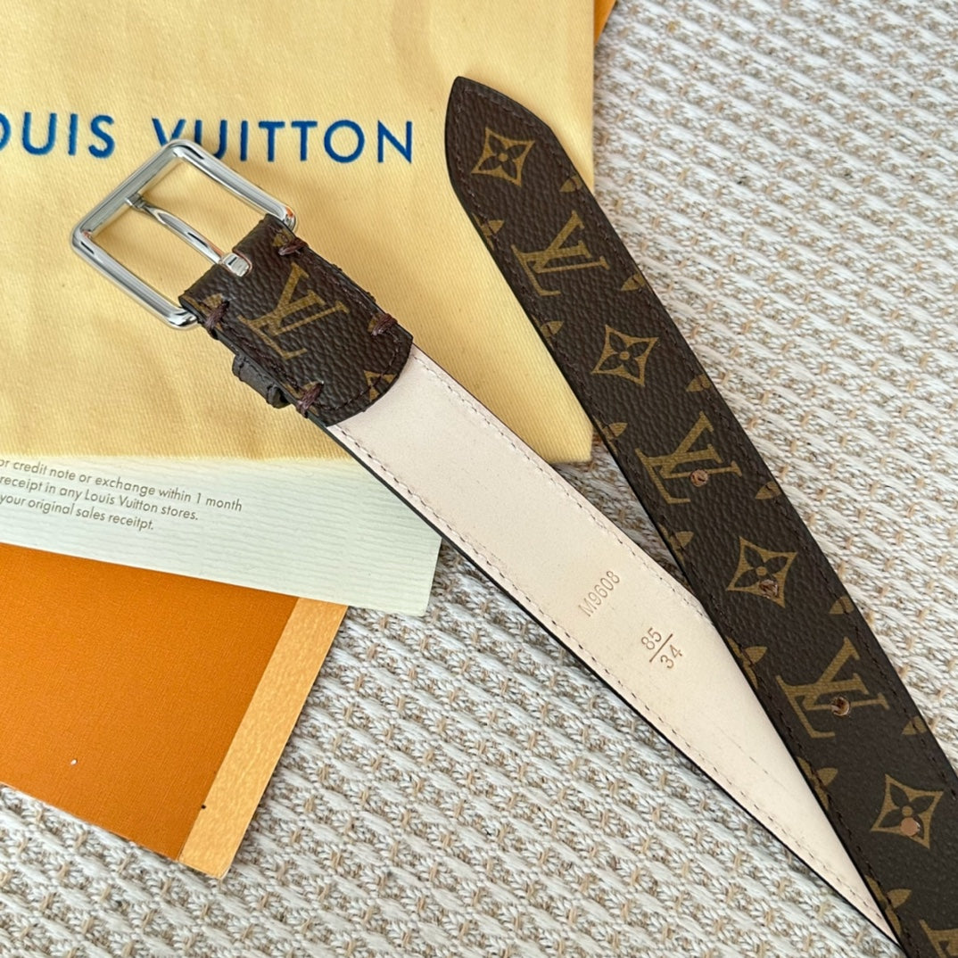 14E43PDE Stylish High quality belt With full package