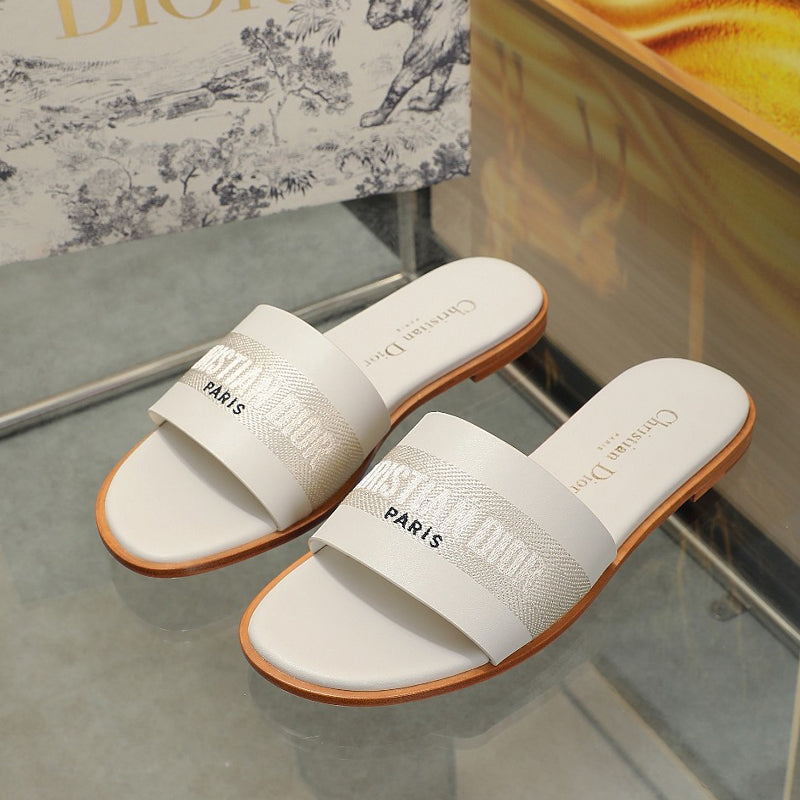 255QD38ZDE Stylish leather shoes