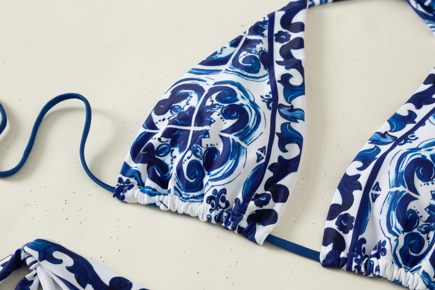 14A206YDE Stylish Bikini swimsuit