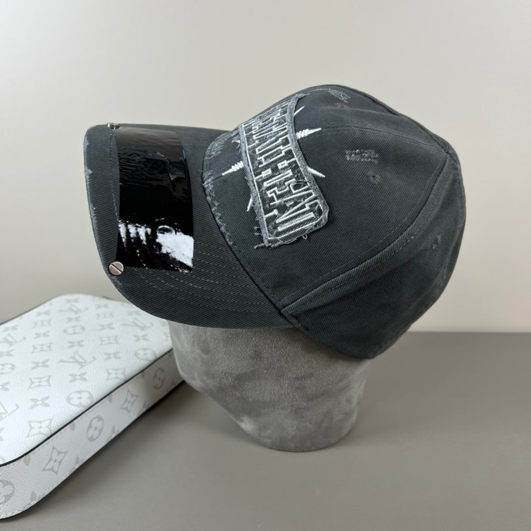 125ZJ528MDE Stylish hats
