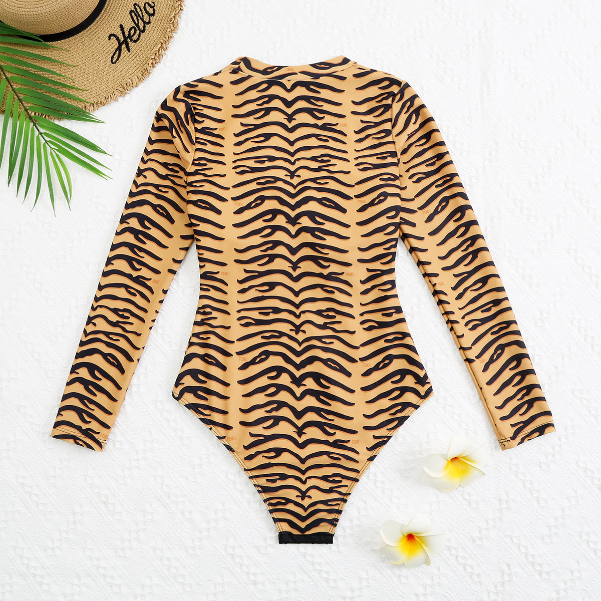 14D102YDE Stylish Long sleeve swimsuit