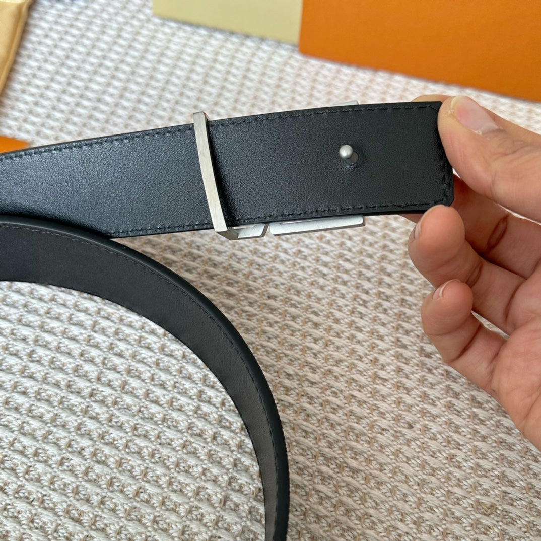 14E143PDE Stylish High quality belt With full package