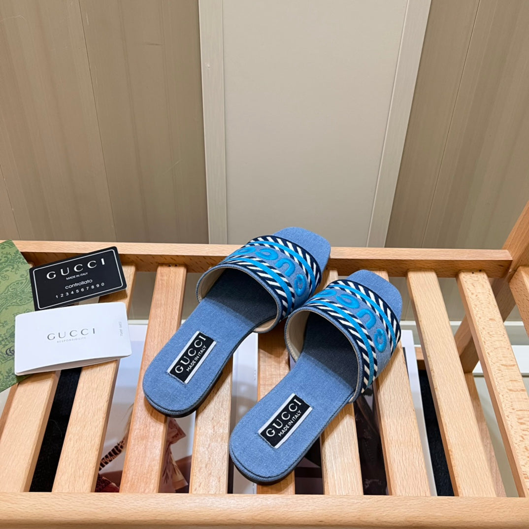 14B6ZDE Stylish Slippers