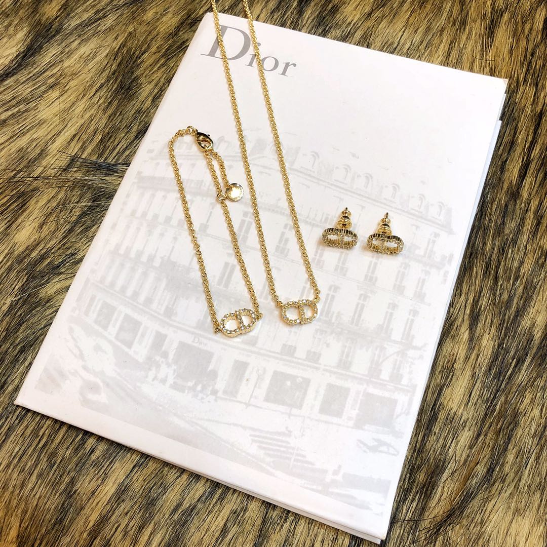 14D498XDE Stylish Earrings Bracelets Necklaces
