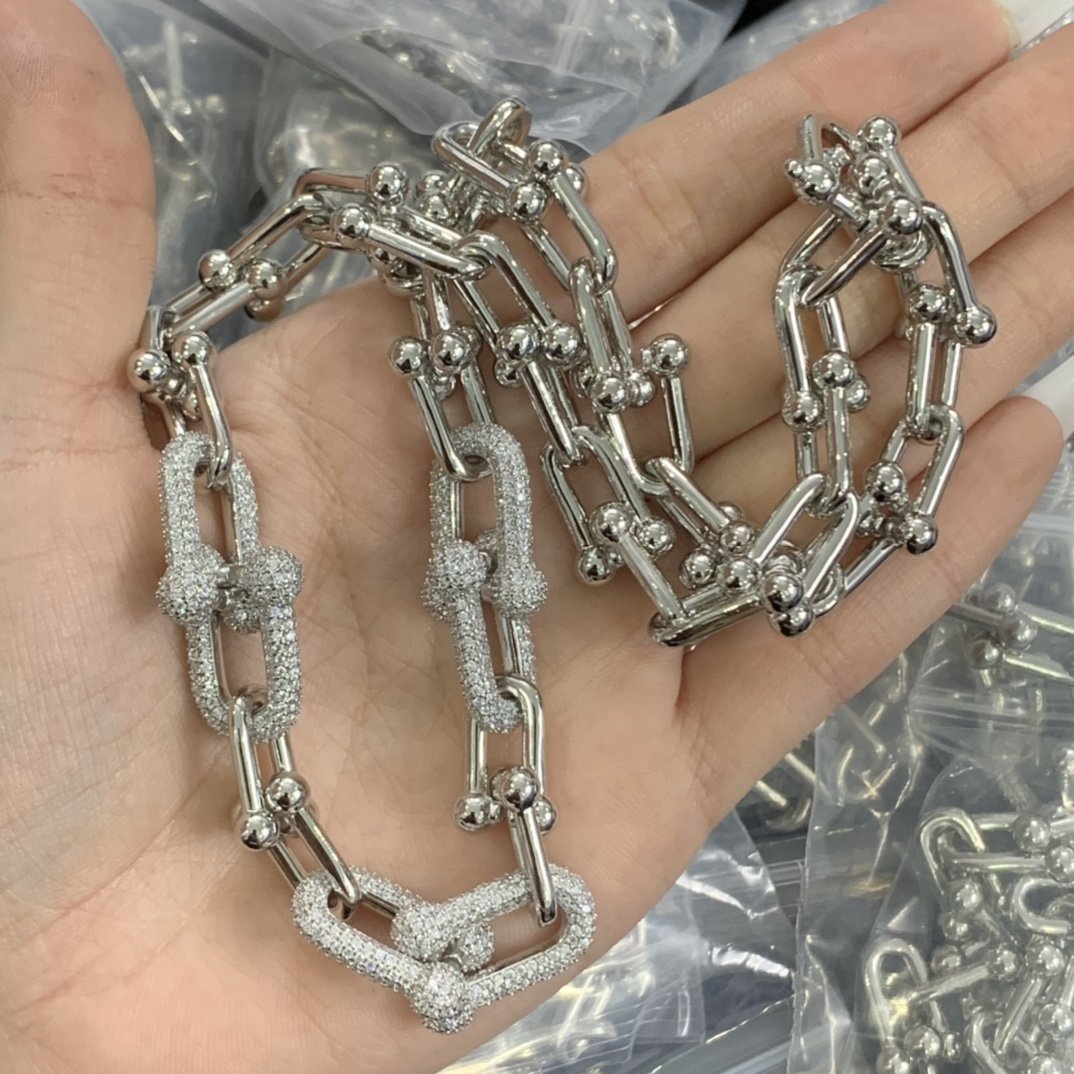 8XT32XDE Stylish Earring Bracelets Necklaces
