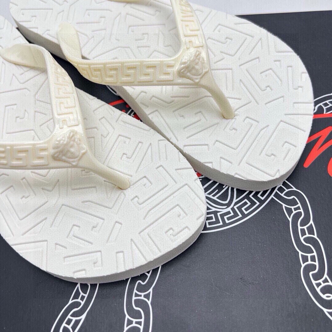 535ZV295ZDE Stylish Slippers