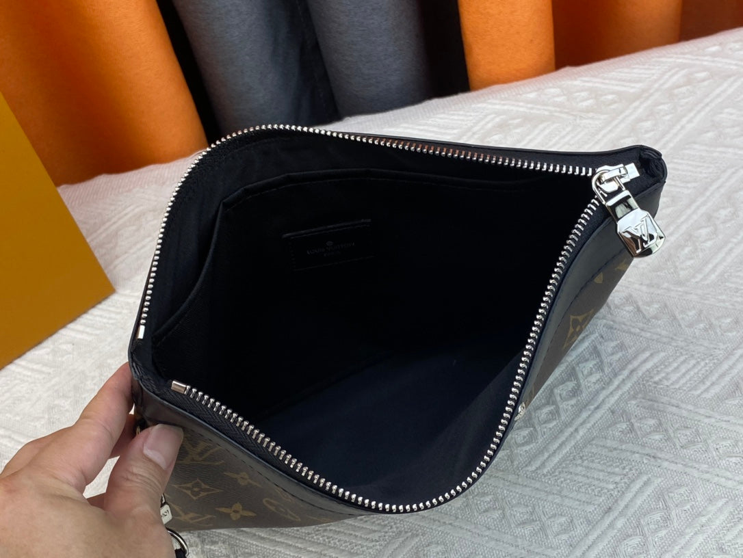 1XE401BDE Stylish leather bag